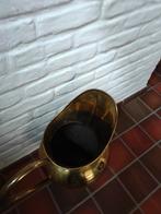 Geel Koperen paraplubak, Ophalen