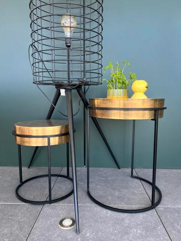 Set van 2 bijzettafels – Goud & zwart – industrieel design beschikbaar voor biedingen