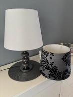 Lampe design avec 2 abats-jour, Enlèvement, Comme neuf, Rond, 50 cm ou plus