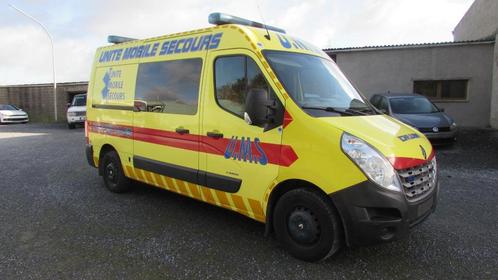 RENAULT MASTER AMBULANCE ANNEE 2012.EURO5. 7750€, Auto's, Bestelwagens en Lichte vracht, Bedrijf, ABS, Airconditioning, Bluetooth