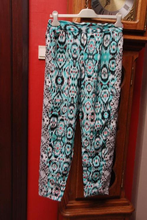 „3 SUISSES” zwarte, groene en witte lichte zomerbroek T38, Kleding | Dames, Broeken en Pantalons, Zo goed als nieuw, Maat 38/40 (M)