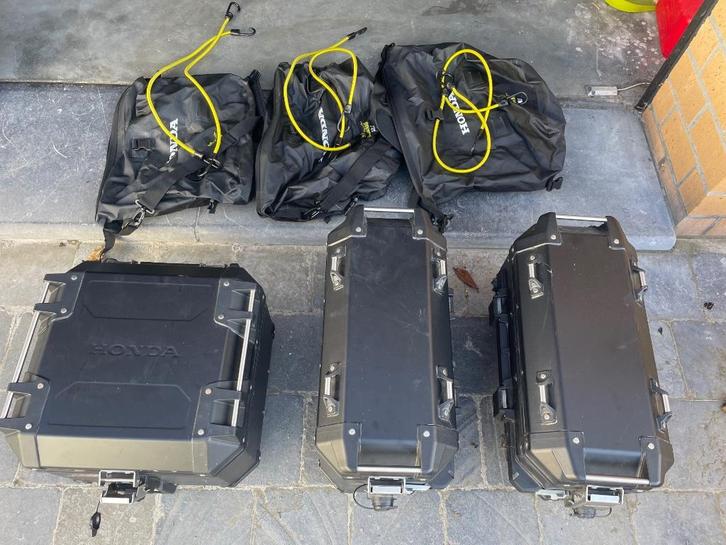 Ensemble valises pour Africa Twin 1100, Motoren, Onderdelen | Honda, Nieuw, Ophalen