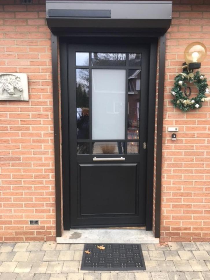 Voorzetrolluik op zonne energie,Voorzetrolluik, Tuin en Terras, Buitenverlichting, Nieuw, Aluminium, 50 tot 250 watt, Accu, Ophalen of Verzenden