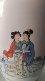 Chinese vaas., Antiek en Kunst, Antiek | Keramiek en Aardewerk, Ophalen of Verzenden