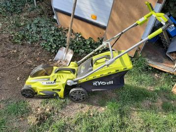Tondeuse electric ryobi, Tuin en Terras, Grasmaaiers, Ophalen of Verzenden, Gebruikt, Accu-grasmaaier