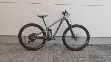 Pivot Trail 429 Enduro maat S beschikbaar voor biedingen