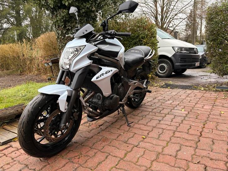 Kawasaki Er 6n permis A2, Motos, Motos | Kawasaki, Particulier, 12 à 35 kW, 2 cylindres, Permis Moto A2 minimum, Enlèvement
