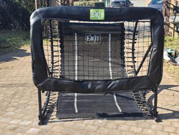 EXIT - Kickback voetbal rebounder 124x90 cm   beschikbaar voor biedingen