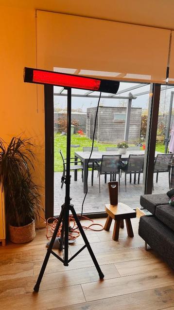 Terrasverwarmer met staander, Draaibaar, Vloer, Zo goed als nieuw, Ophalen