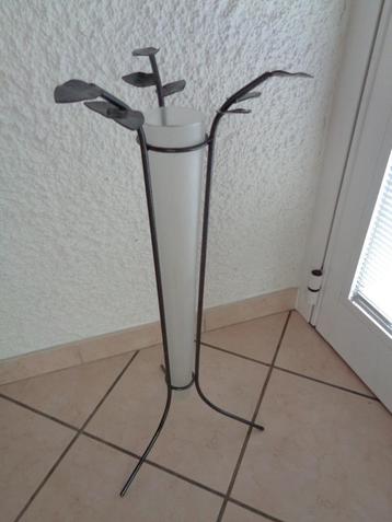 Vase et porte vase Métallique, Enlèvement ou Envoi, Utilisé, Autres couleurs, Autres matériaux