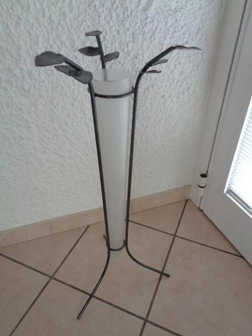 Vase et porte vase Métallique, Huis en Inrichting, Woonaccessoires | Vazen, Gebruikt, Overige kleuren, Overige materialen, Ophalen of Verzenden