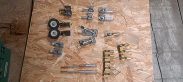 Lots train rentrant pneumatique beschikbaar voor biedingen