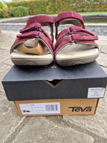 Teva sandalen maat 38 dames beschikbaar voor biedingen