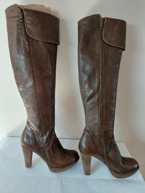 842B* sexy hautes bottes brunes full cuir (37), Vêtements | Femmes, Chaussures, Porté, Bottes hautes, Brun, Envoi