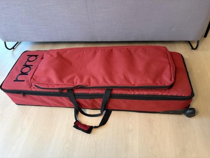 Nord case 76, met wielen, Musique & Instruments, Boîtiers & Valises, Utilisé, Clavier ou Synthétiseur, Enlèvement