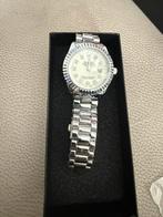 Magnifique montre argenté, Handtassen en Accessoires, Horloges | Dames, Ophalen of Verzenden, Zo goed als nieuw, Zilver