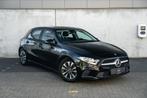 Mercedes a180 - 2020 - benzine - automaat, Auto's, Mercedes-Benz, Stof, 1600 cc, Zwart, Navigatiesysteem
