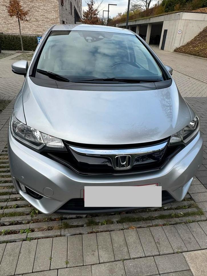 Honda Jazz 2016 • 1.3 Automatic • 84,000 km, Auto's, Honda, Particulier, Jazz, Isofix, Benzine, Euro 6, SUV of Terreinwagen, 6 deurs