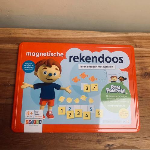Katrien van Schuylenbergh - Magnetische rekendoos rompompom, Livres, Livres pour enfants | 0 an et plus, Comme neuf, 3 à 4 ans