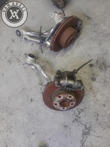 BMW f serie fusee met draagarmen f2x f3x beschikbaar voor biedingen