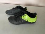 Chaussures de foot enfant pointure 35, Sports & Fitness, Comme neuf, Enlèvement, Chaussures, Taille S