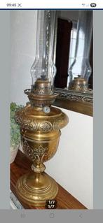 Antieke bewerkte olielamp., Antiek en Kunst, Ophalen