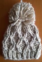 Te koop: Handig cadeau dikke muts., Kleding | Dames, Mutsen, Sjaals en Handschoenen, Ophalen, Nieuw, Muts