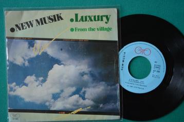 New Musik – Luxury - vinyl singel (1) beschikbaar voor biedingen