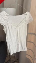 Top blanc detail dentelle avec perles, Vêtements | Femmes, Envoi, Porté, Blanc