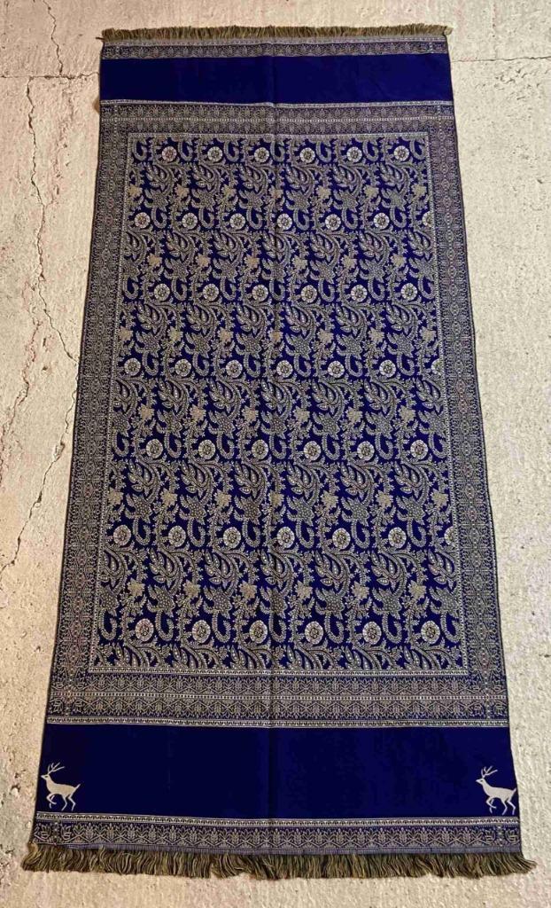 grand foulard 222/100, Huis en Inrichting, Woonaccessoires | Plaids en Woondekens, Zo goed als nieuw, Ophalen of Verzenden