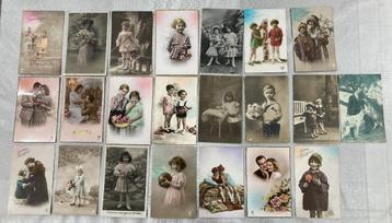 22 heel oude nieuwjaars-postkaarten beschikbaar voor biedingen