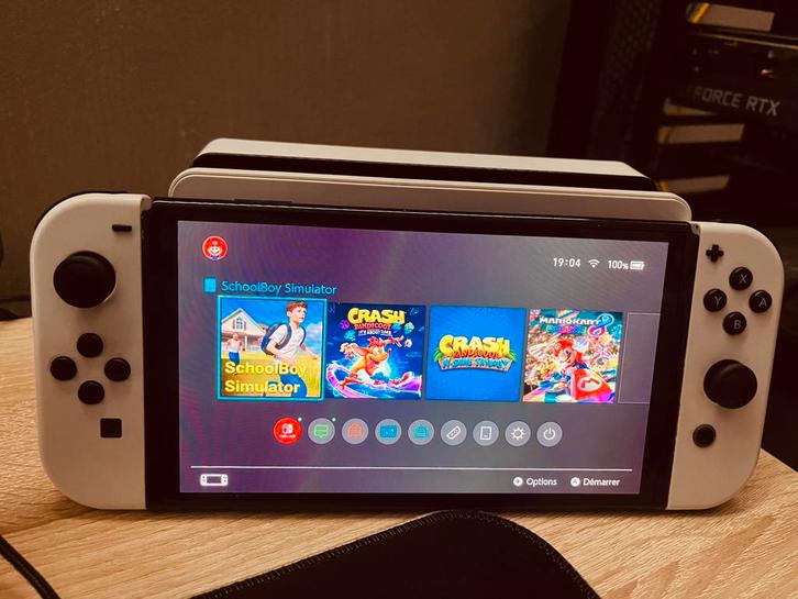 NINTENDO SWITCH OLED WIT, Games en Spelcomputers, Spelcomputers | Nintendo Switch, Zo goed als nieuw, Switch OLED, Met 1 controller