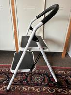 Trapladder 2 treden antislip, Doe-het-zelf en Bouw, Ophalen, Trap, Zo goed als nieuw, Opvouwbaar of Inschuifbaar