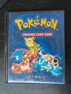 Orginele Pokémon 4-pocket binder 1999, Hobby en Vrije tijd, Verzamelkaartspellen | Pokémon, Ophalen of Verzenden, Zo goed als nieuw