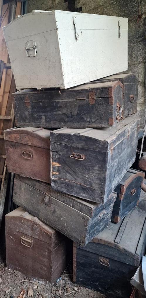 Set van 9 oude kisten, Huis en Inrichting, Woonaccessoires | Kisten, Gebruikt, Ophalen