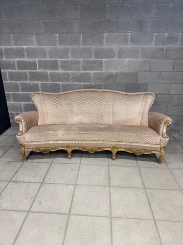 Luxe antieke zetel beschikbaar voor biedingen