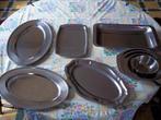 SERVICE DE 9 PLATS EN INOX, Maison & Meubles, Neuf, Uni, Enlèvement, Autres types
