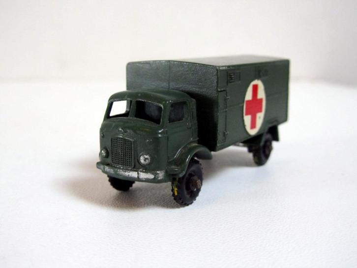 Service Ambulance Ford 63a 1959 Lesney Matchbox Regular Wh., Hobby en Vrije tijd, Modelauto's | Overige schalen, Gebruikt, Bus of Vrachtwagen