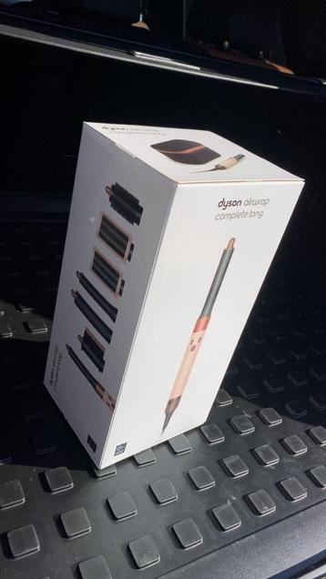 Dyson Airwrap (roze editie)  beschikbaar voor biedingen