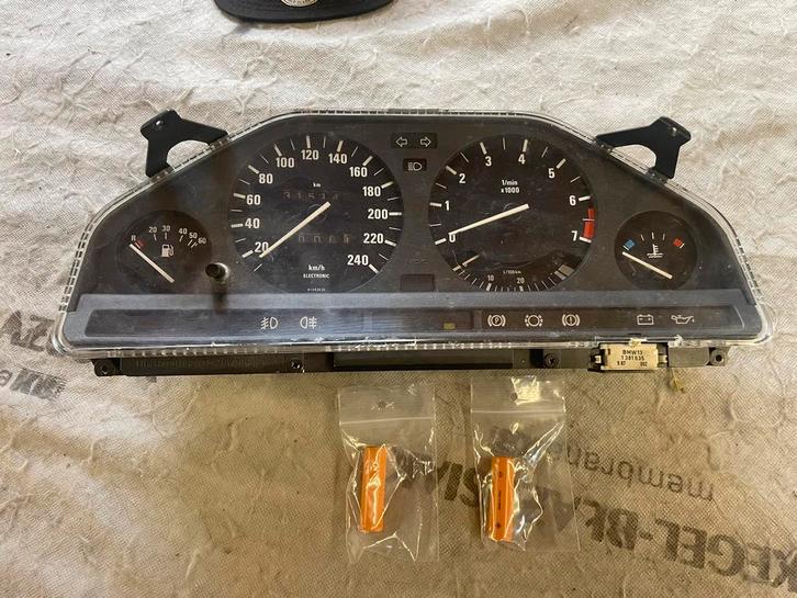 BMW e30 instrumenten paneel 320i/325i, Auto-onderdelen, Elektronica en Kabels, BMW, Gebruikt, Ophalen of Verzenden