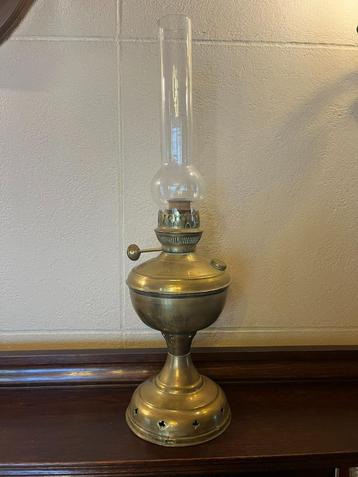 Lampe à huile beschikbaar voor biedingen