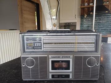 ITT radio  beschikbaar voor biedingen