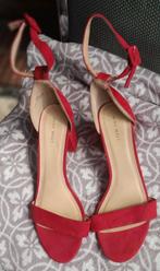 Sandales à talon rouge élégantes, Vêtements | Femmes, Chaussures, Rouge, Enlèvement ou Envoi, Nine West, Comme neuf