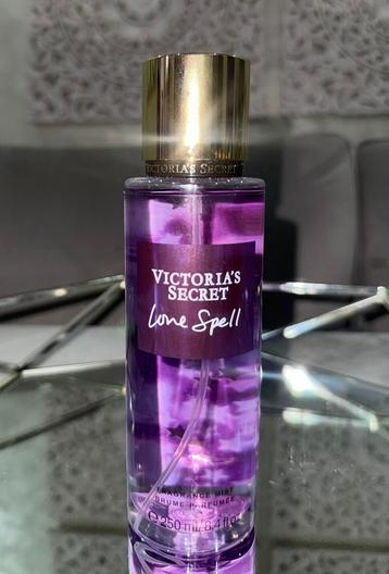 Love Spell Victoria's Secret beschikbaar voor biedingen