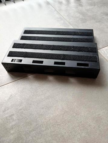 Geënsceneerd pedaalbord beschikbaar voor biedingen