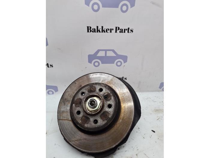 Fusee rechts-voor van een BMW 3-Serie, Auto-onderdelen, Ophanging en Onderstel, BMW, Gebruikt, 3 maanden garantie