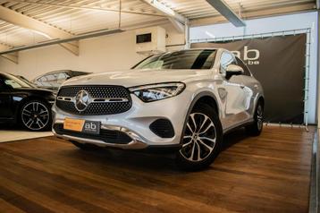 Mercedes-Benz GLC 200 4M COUPE, PANO, CAMERA, SFEERVERLICHT beschikbaar voor biedingen