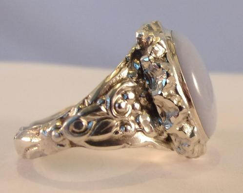 Antieke handgemaakte zilveren Art Nouveau ring met Opaal, Handtassen en Accessoires, Antieke sieraden, Ring, Zilver, Met edelsteen