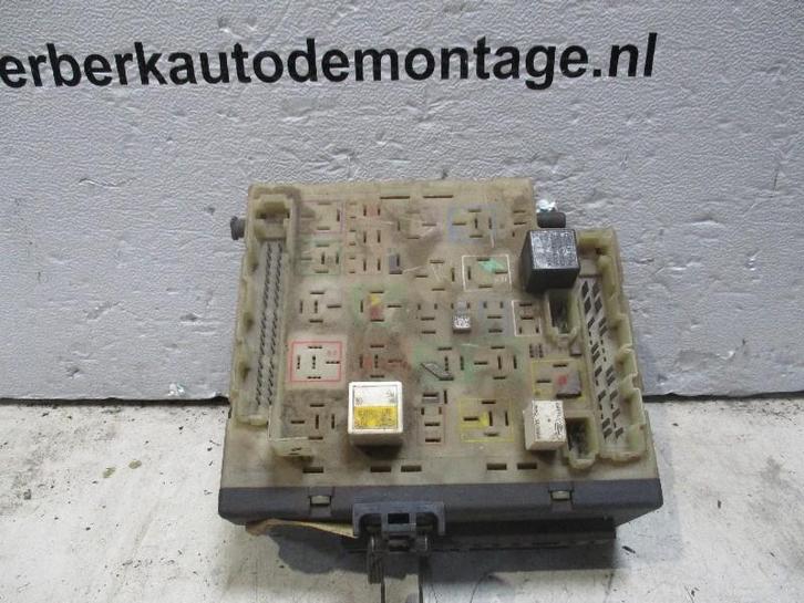ZEKERINGKAST Ford Escort 5 (AAL / ABL) (91ag14ao73ae), Auto-onderdelen, Elektronica en Kabels, Ford, Gebruikt