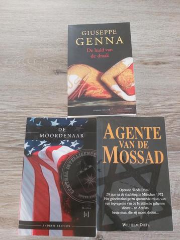 Pakket boeken 3 thrillers  beschikbaar voor biedingen
